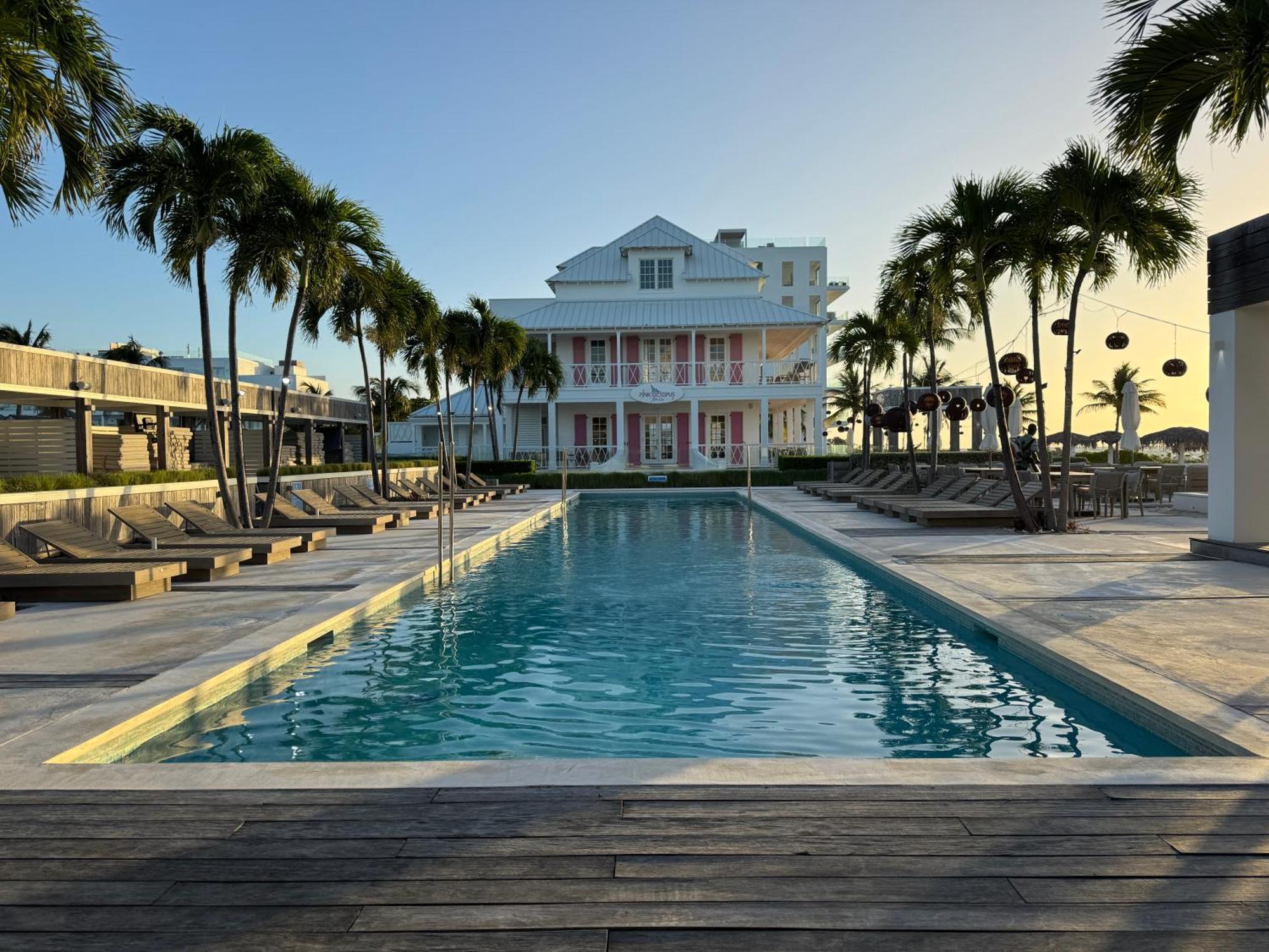 New Luxury Waterfront Condo, Palm Cay, The Bahamas Apartment Nassau