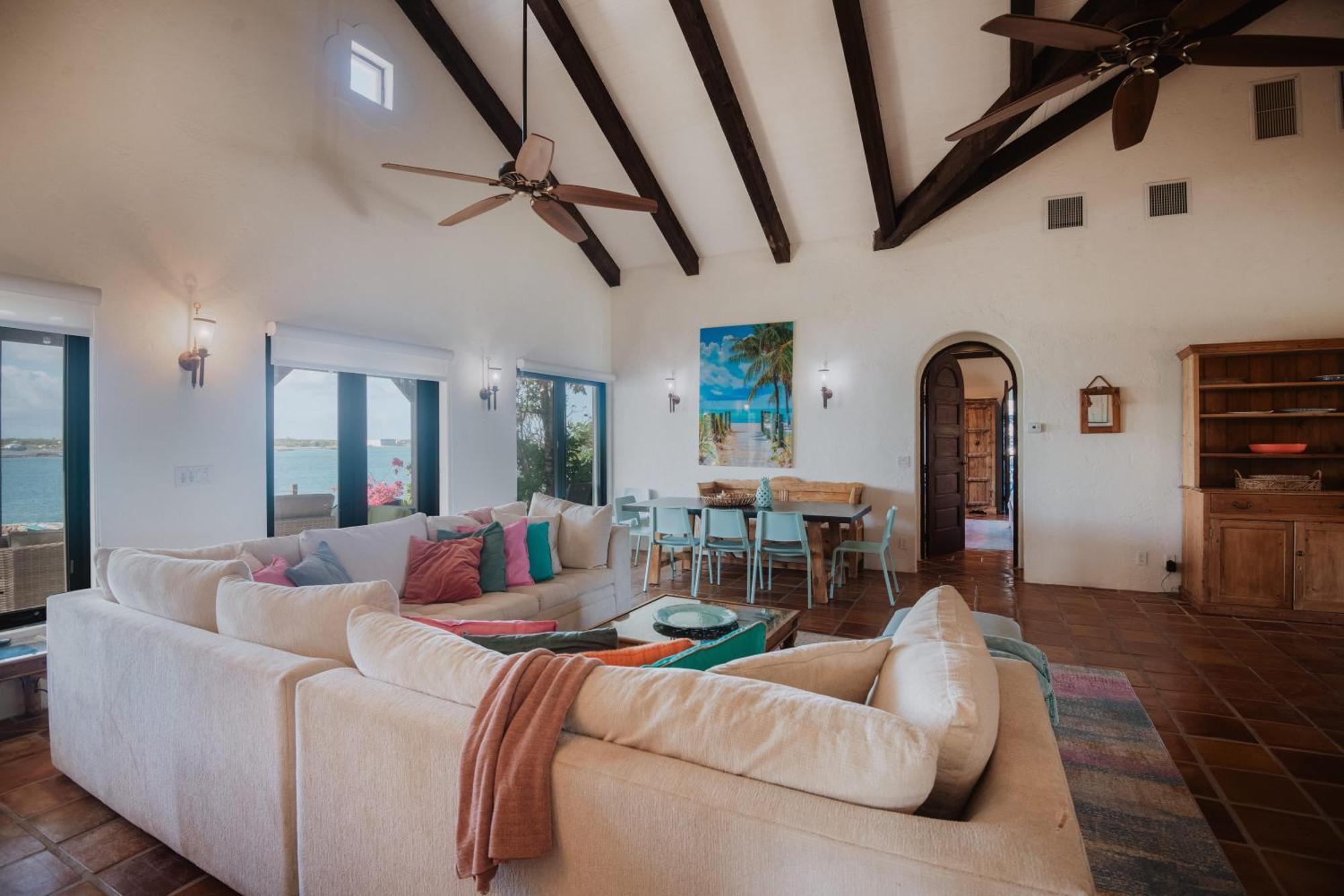 Villa Harbour - Large Dock & Great Views!