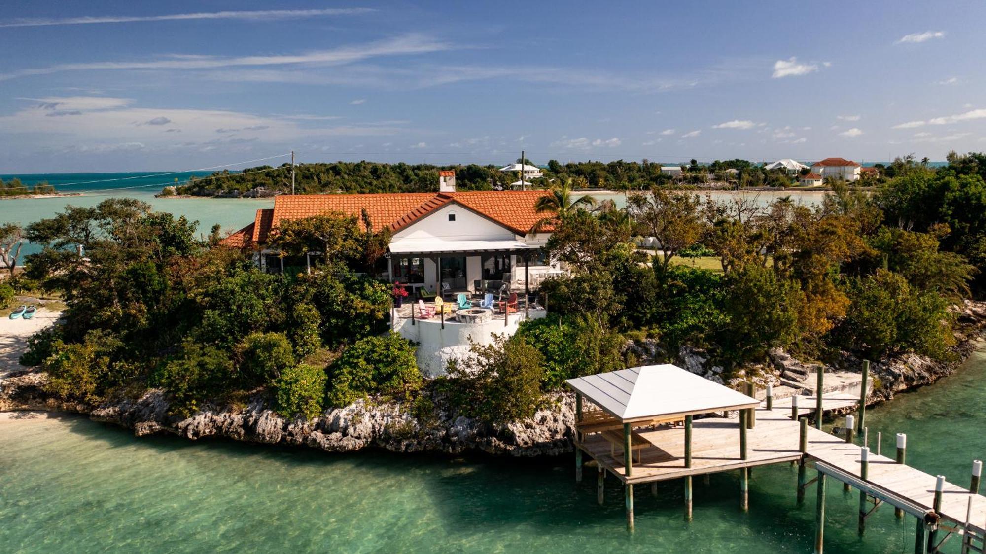 Villa Harbour - Large Dock & Great Views!