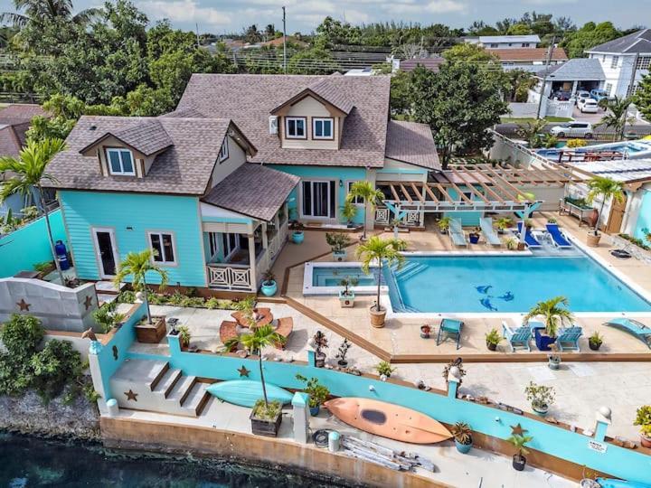New Luxe Caribbean In The Bahamas With Canal Access! Guest house *