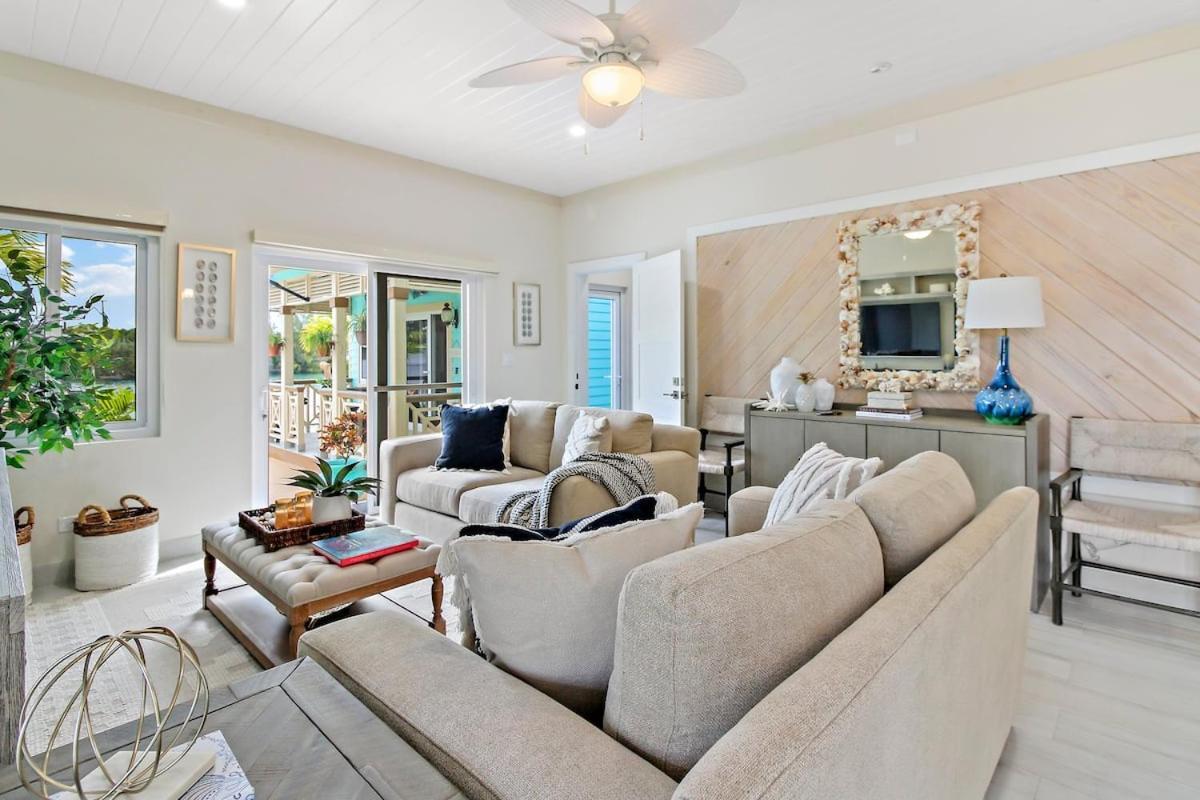 New Luxe Caribbean In The Bahamas With Canal Access! * Nassau