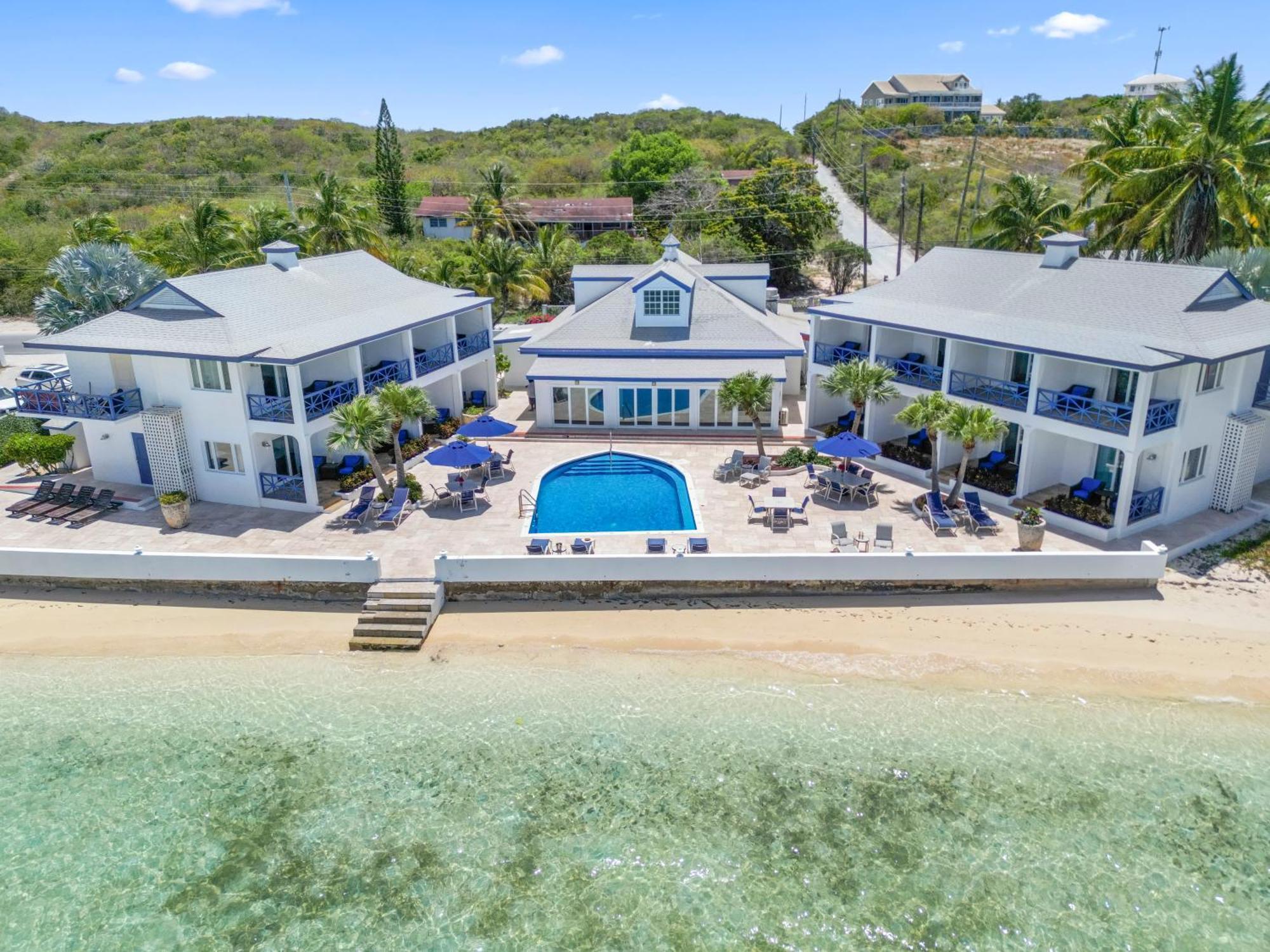 Hotel Augusta Bay George Town