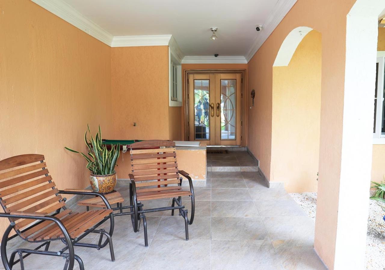 Capsule hotel Coconut Palms Hideaway