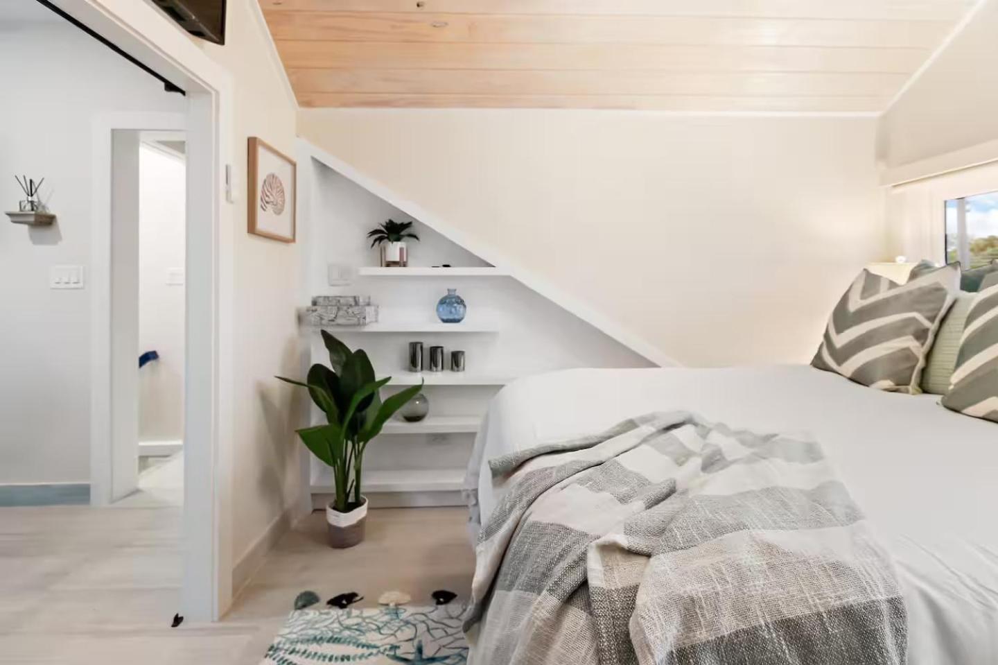 Guest house New Luxe Caribbean In The Bahamas With Canal Access! Nassau