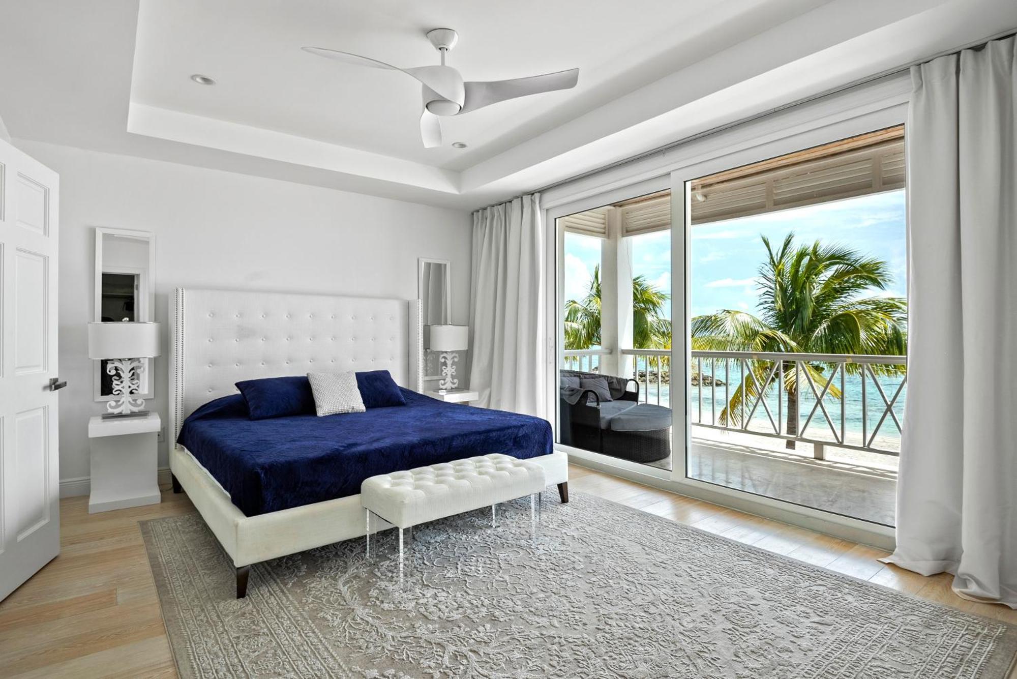 Villa White House - Exclusive Luxury Beachfront - Private White