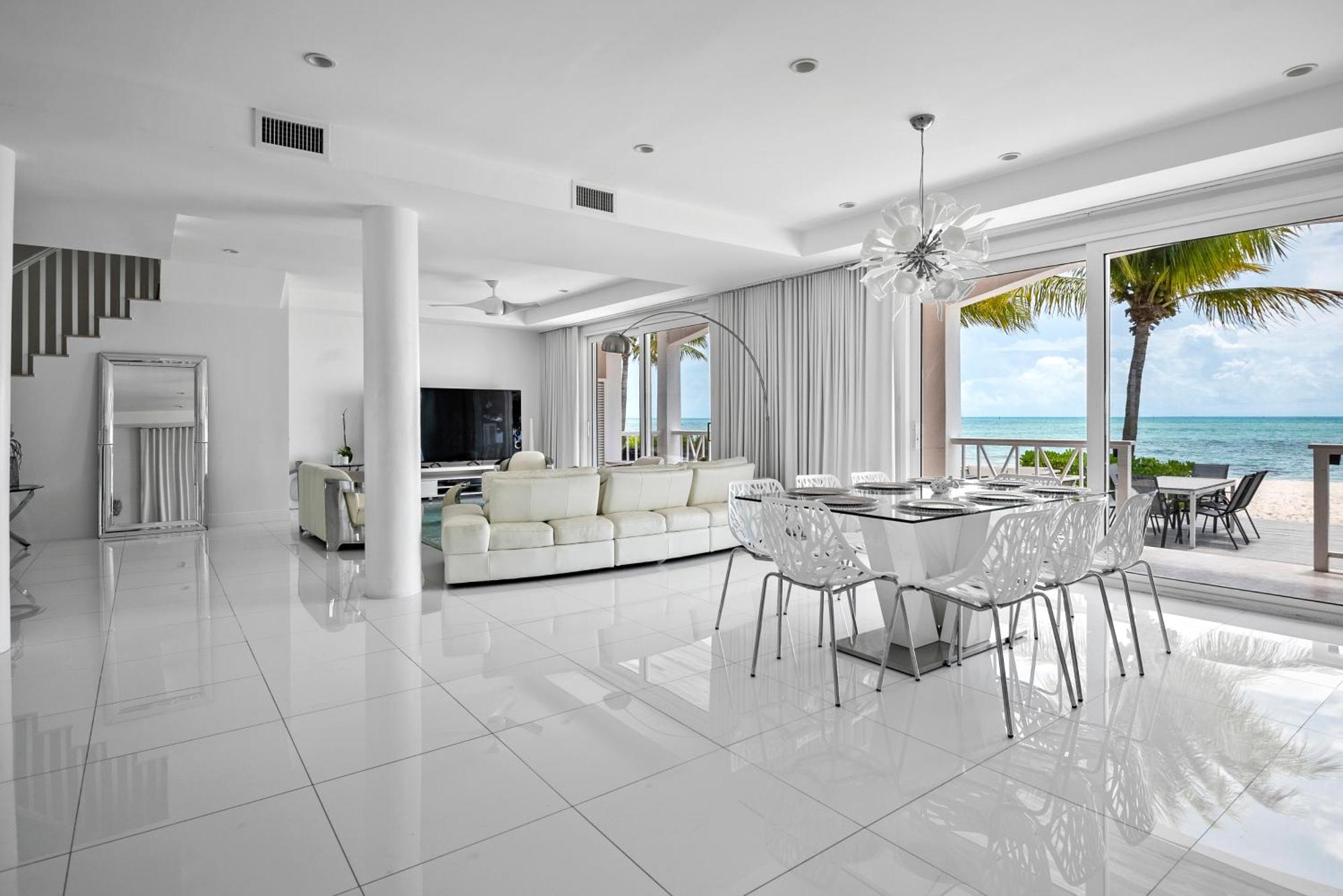 White House - Exclusive Luxury Beachfront - Private White Villa *