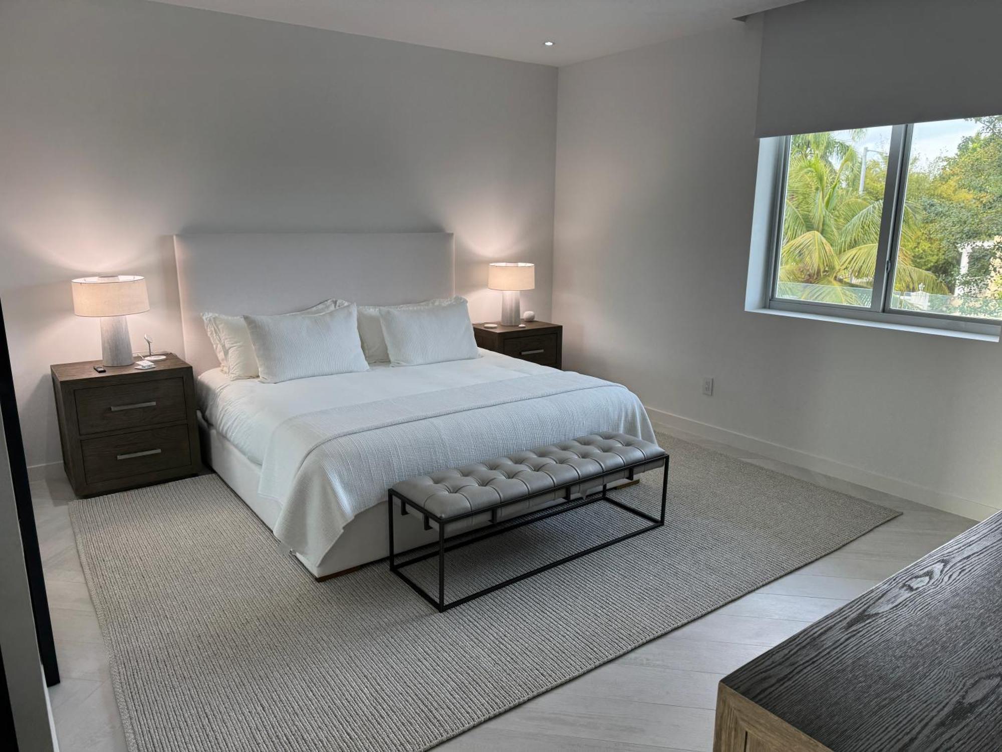 New Luxury Waterfront Condo, Palm Cay, The Bahamas *