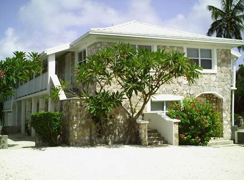 Aparthotel Hut Pointe Governor's Harbour