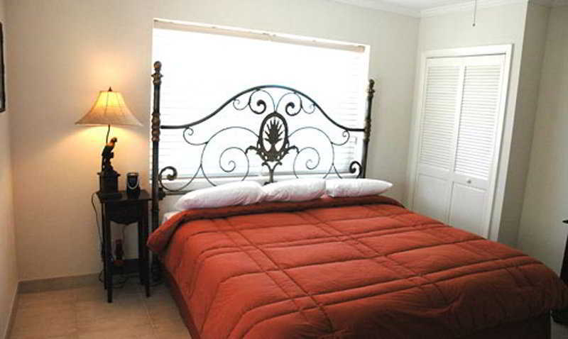 Hut Pointe Aparthotel
