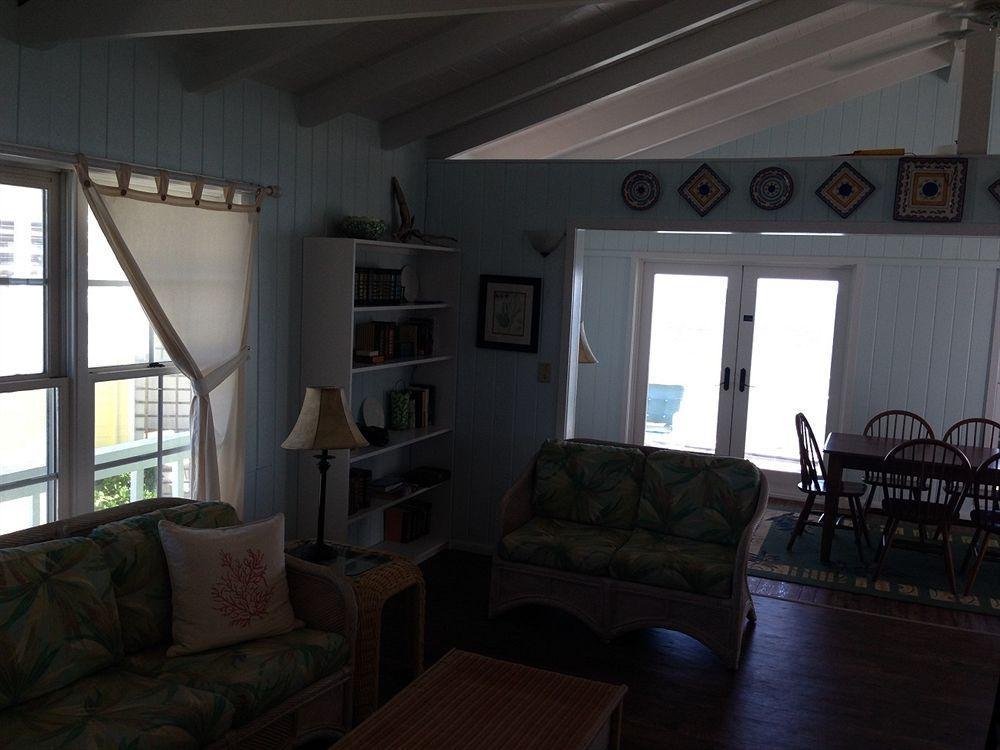 Wheel House Downstairs By Living Easy Abaco 3*