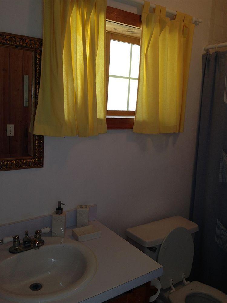 Hotel Wheel House Downstairs By Living Easy Abaco 3*