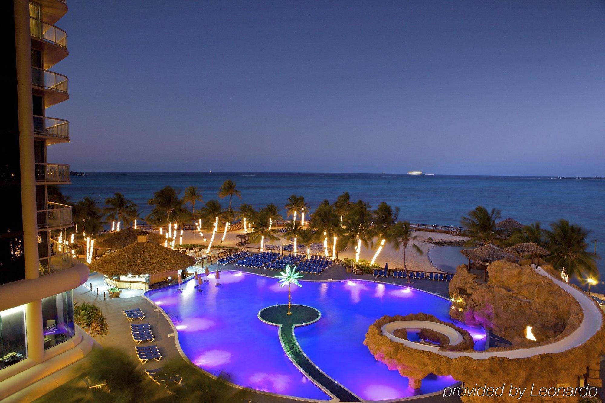 Wyndham Hotel 3*