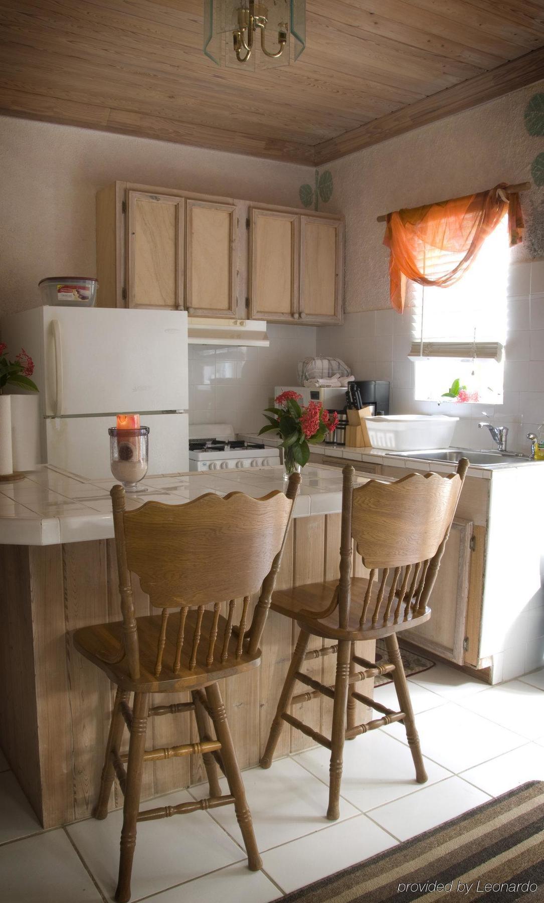 The Sugar Apple Lodge