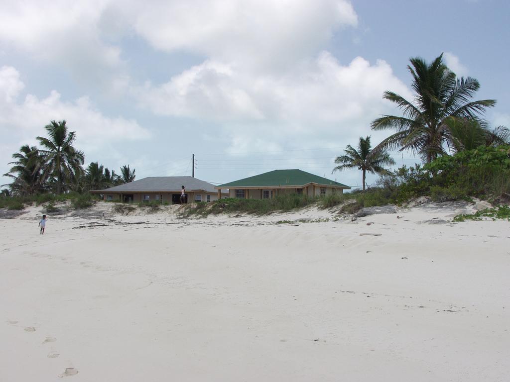 Guest house Gunhillbay Beach Villas *