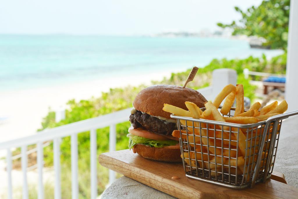 Resort Sandyport 4*