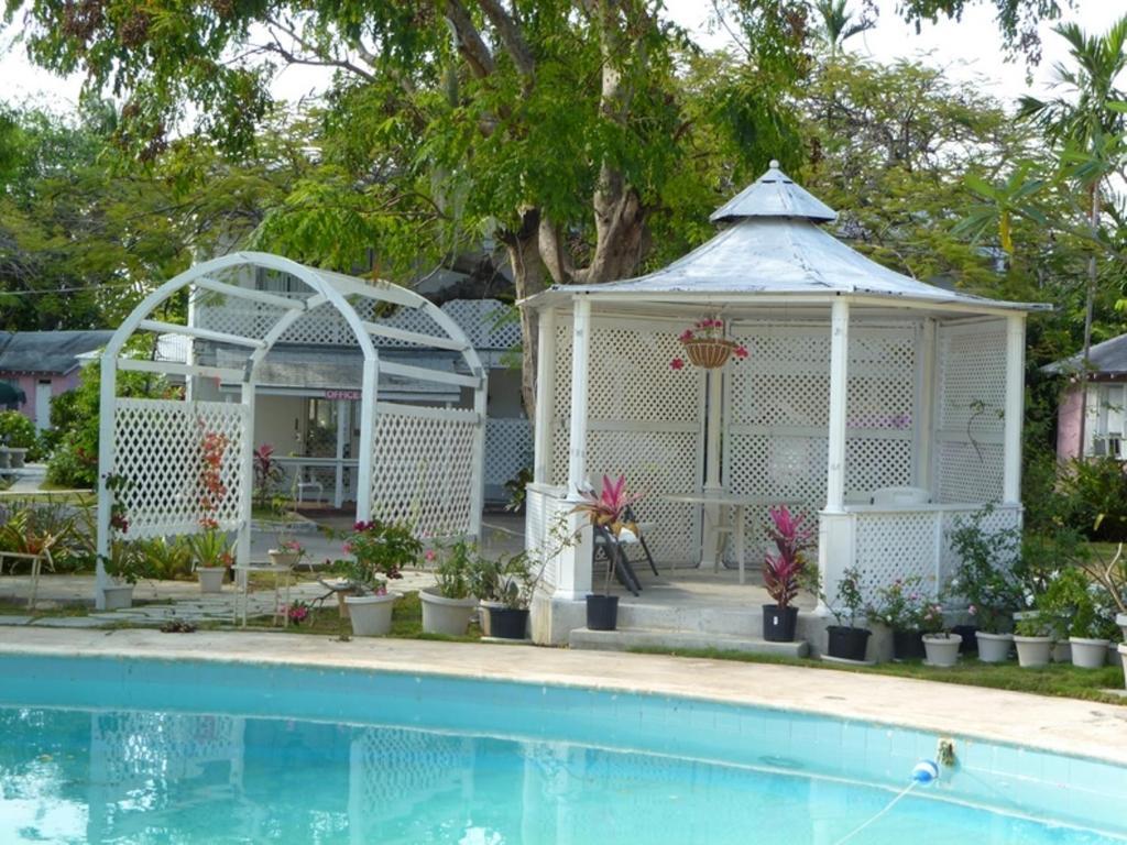 Orchard Garden 2* Nassau