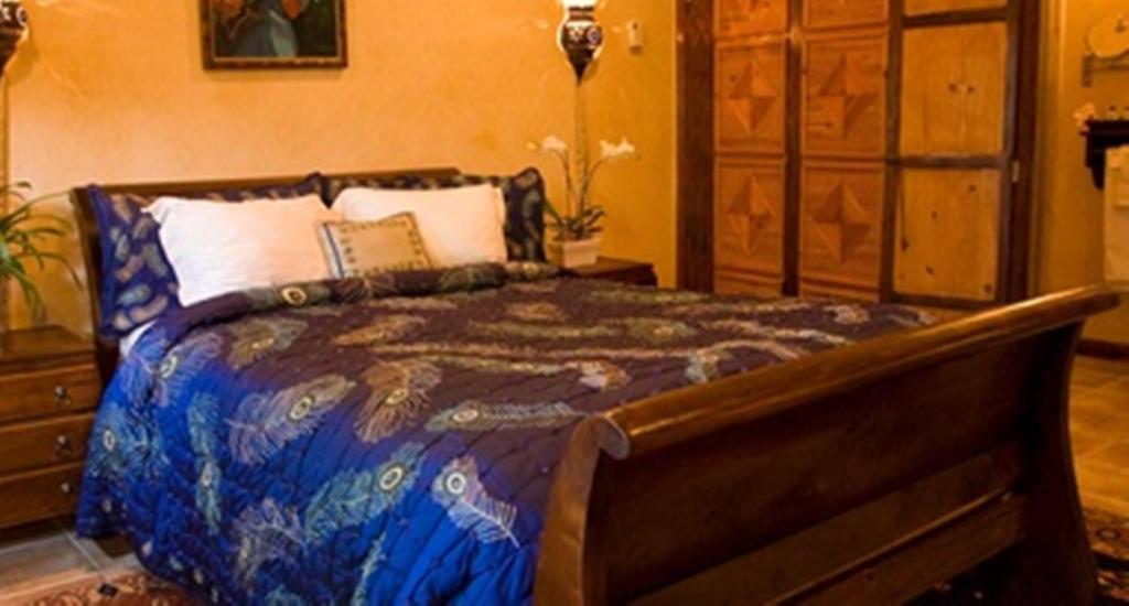 Hotel Marley & Nassau