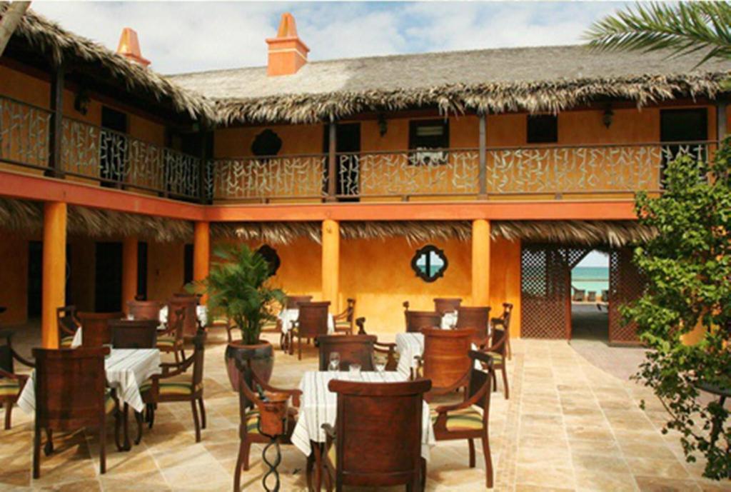 Marley & Hotel Nassau