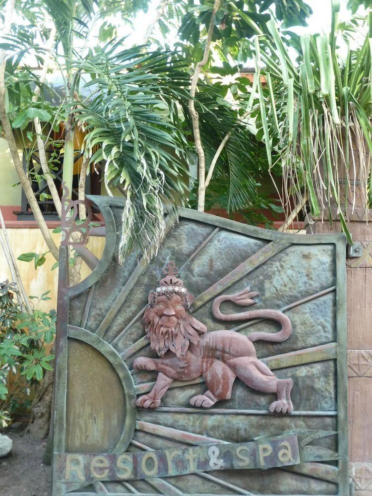 Hotel Marley & Nassau