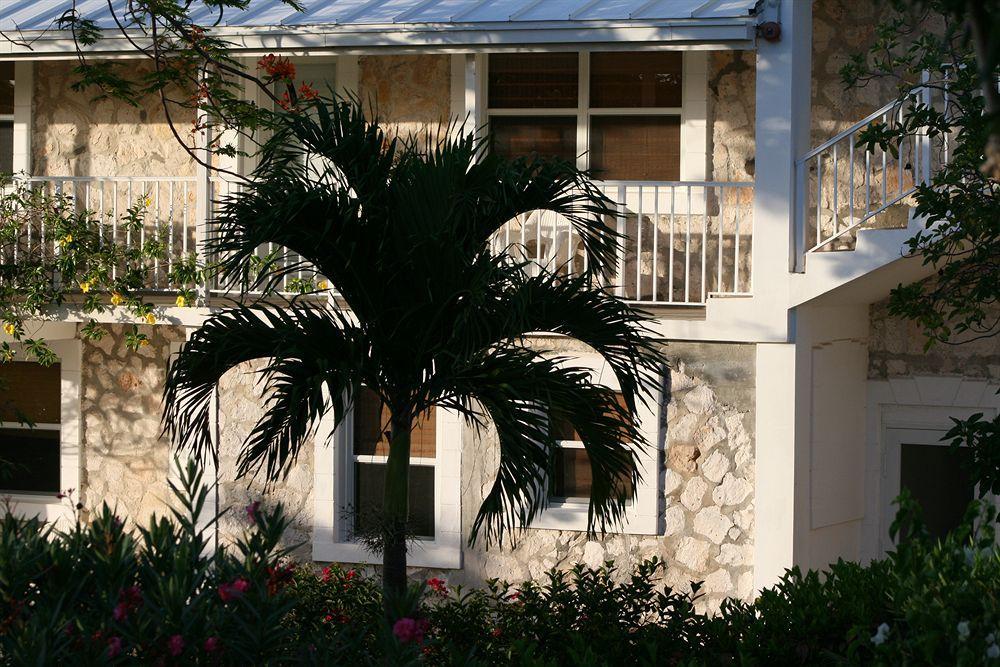 Hut Pointe Aparthotel