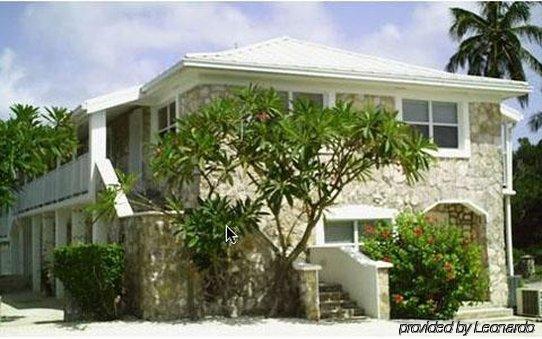 Hut Pointe 4*