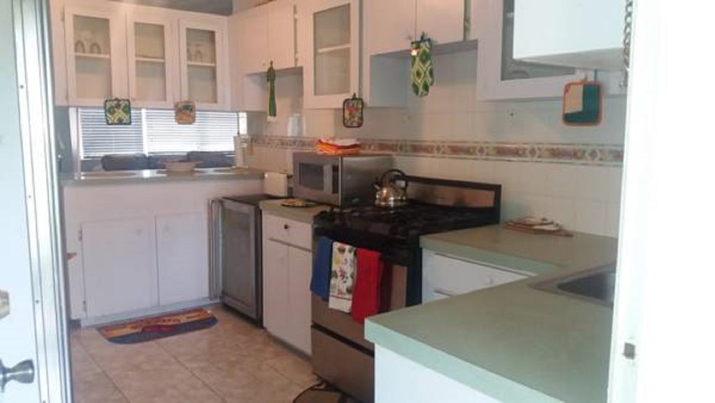 Leslie's Estates Apartment Nassau