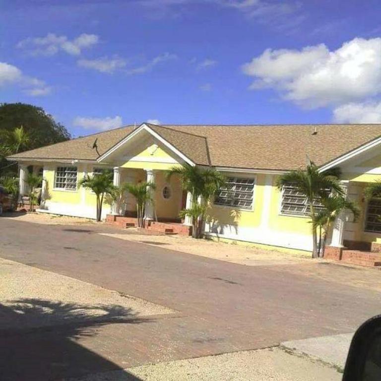 Apartment Leslie's Estates