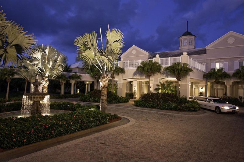 Hotel Sandals Emerald Bay Twin Lakes