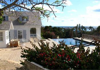 Squires Estate 4* Governor's Harbour