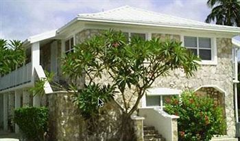 Hut Pointe