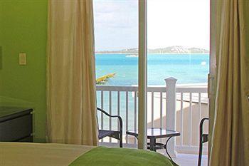 Exuma Beach Hotel 3*