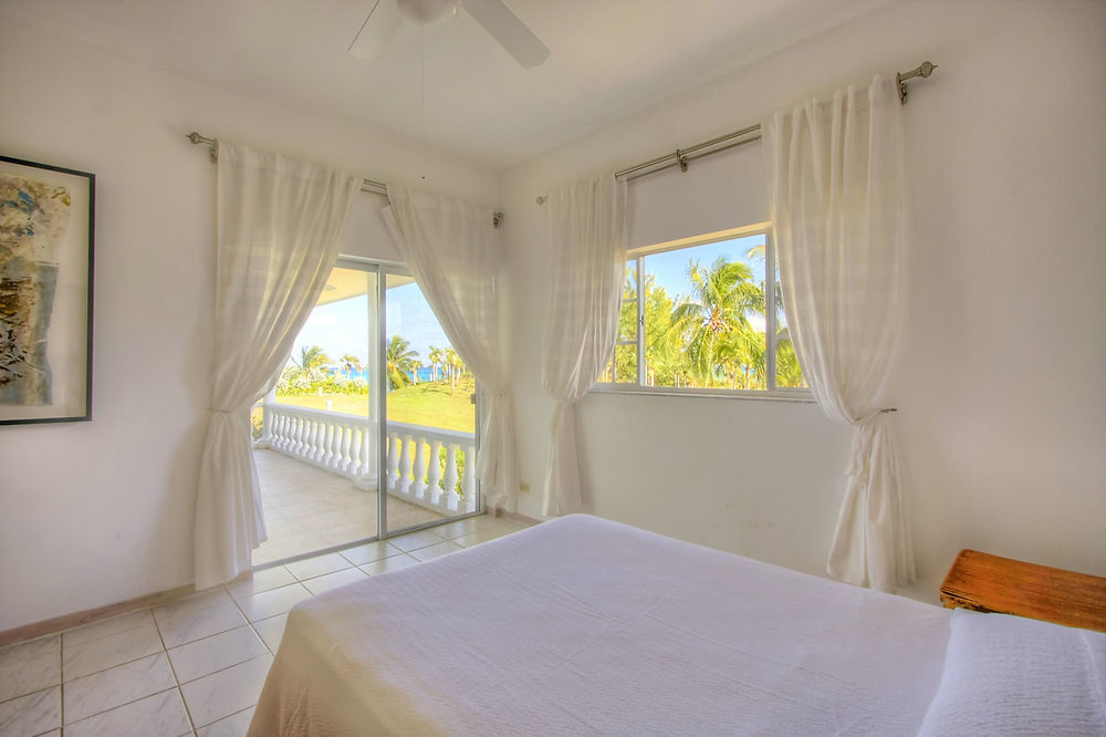 Seven Palms *