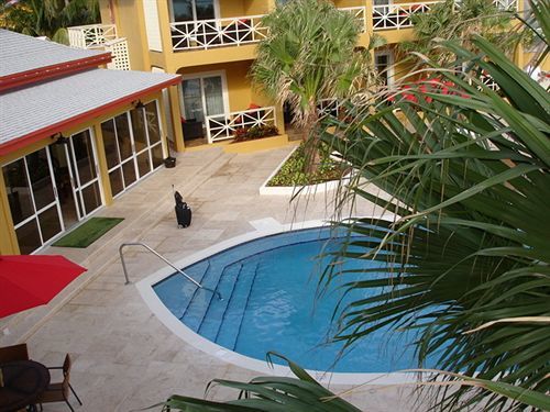 Augusta Bay Bahamas, Exuma 4*