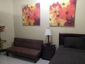 Brownstone 1 Guest house Nassau