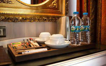Resort Paradise Harbour Club & Marina 4*