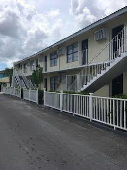 Hotel Colony Club & 3*