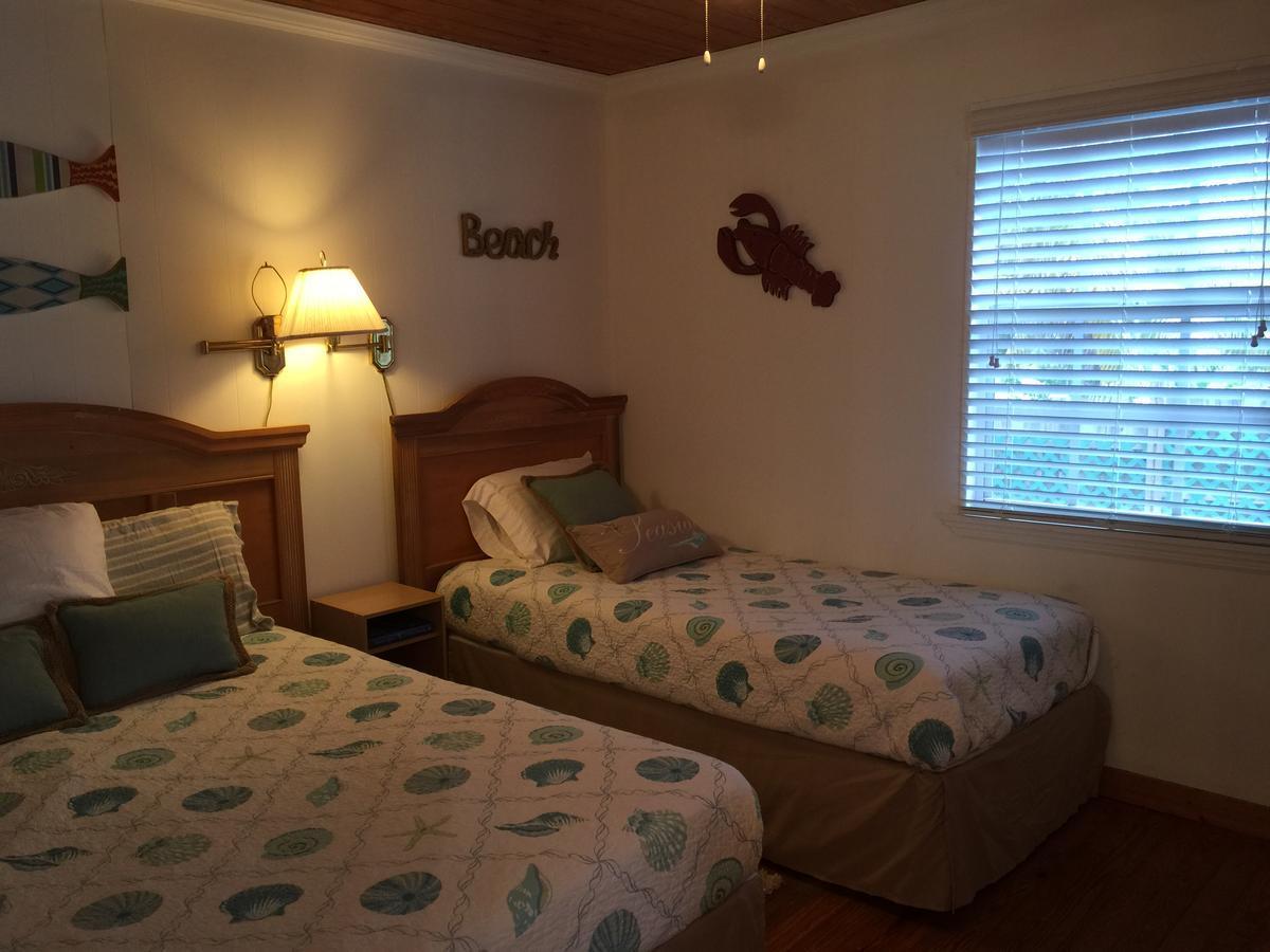 Bimini Seaside - Pink With View * Alice Town (North Bimini)