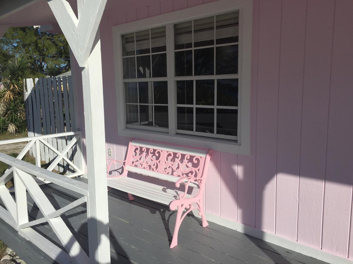 Bimini Seaside - Pink With View * Alice Town (North Bimini)