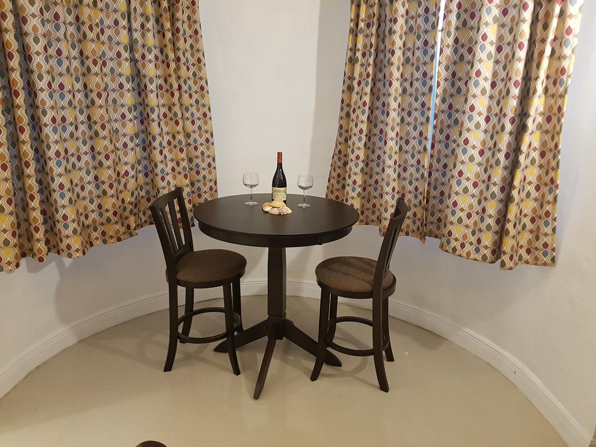 Golden Palms House Bed & Breakfast 3*