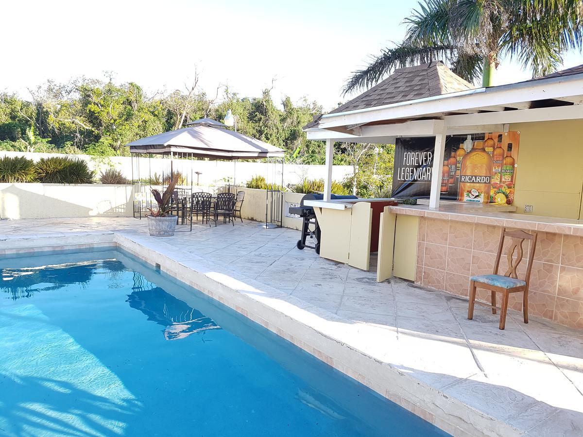 Golden Palms House Nassau