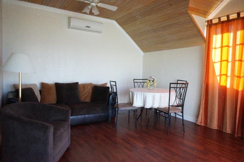 Island Seaside Hotel 3*