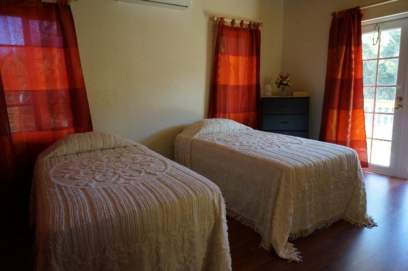 Hotel Island Seaside 3*