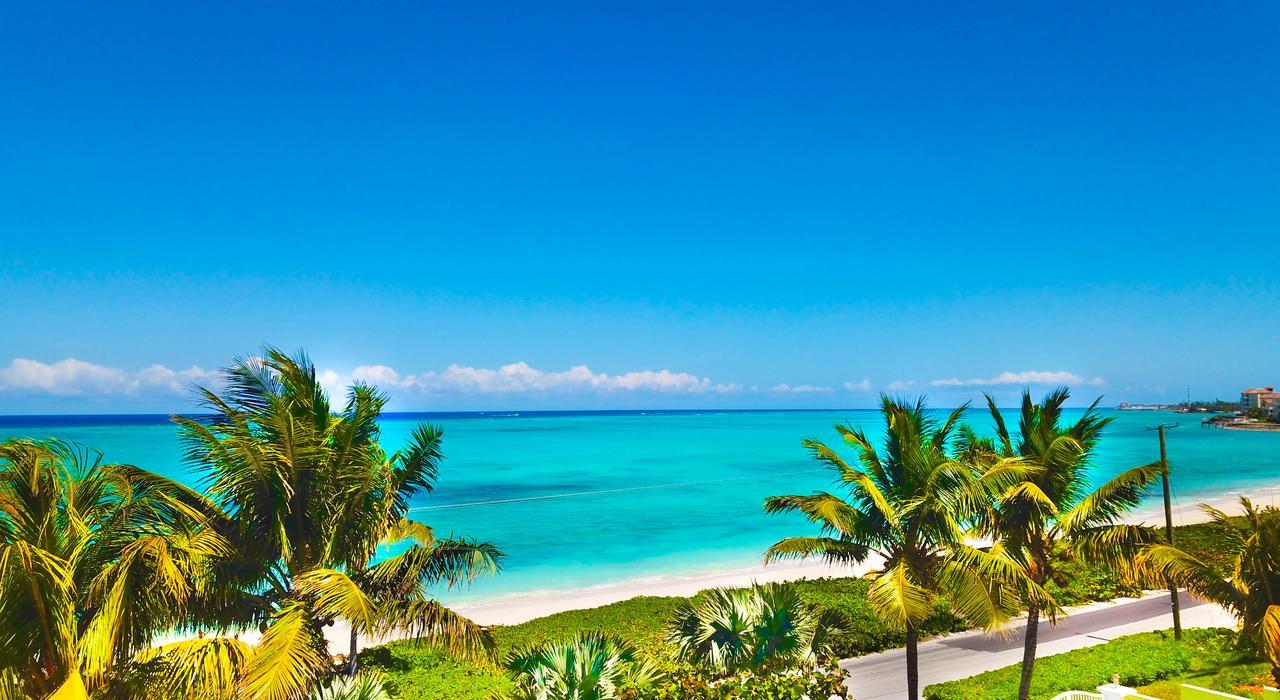 Four Bedroom Oceanfront * Nassau