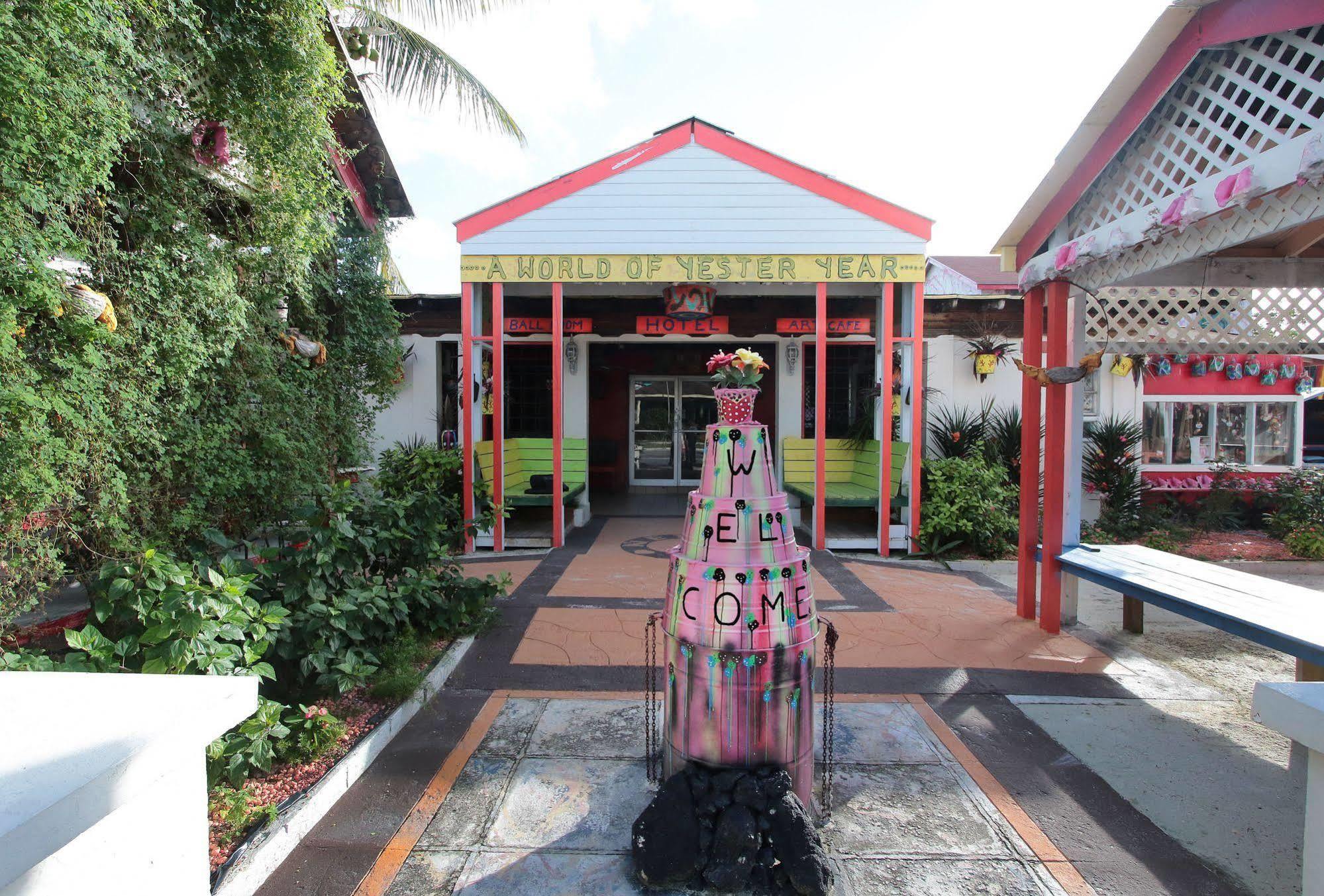 Nettie's Different Of Casuarina's Hotel