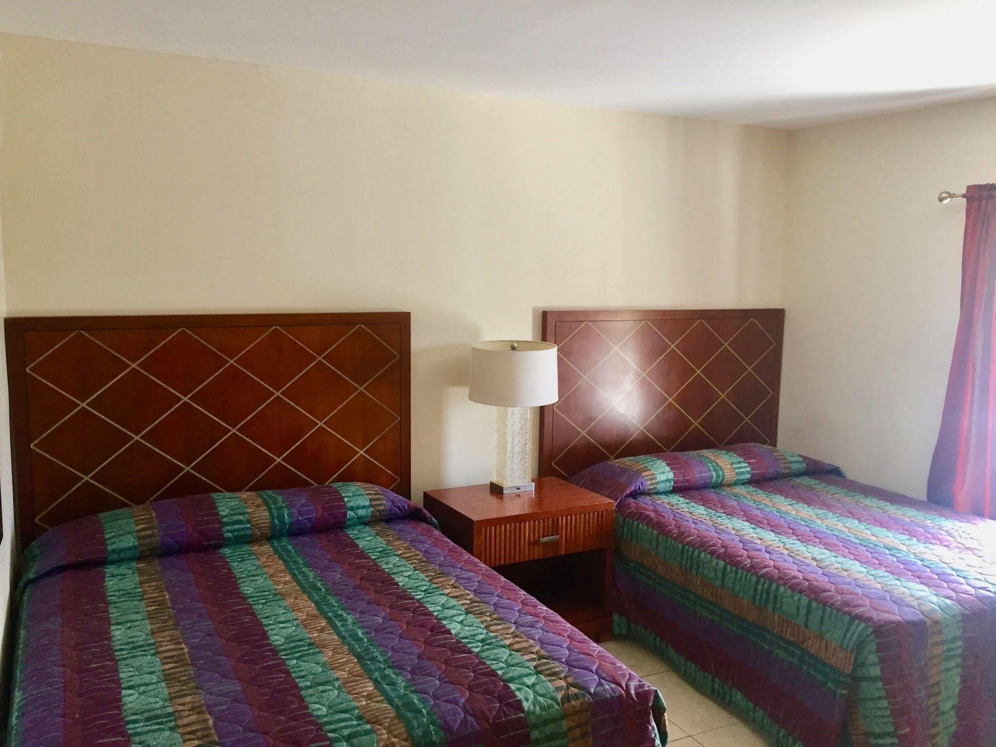 Sun Fun Hotel Motel 2*