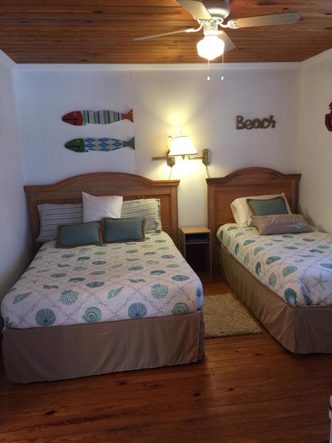 Bimini Seaside - Pink With View * Alice Town (North Bimini)