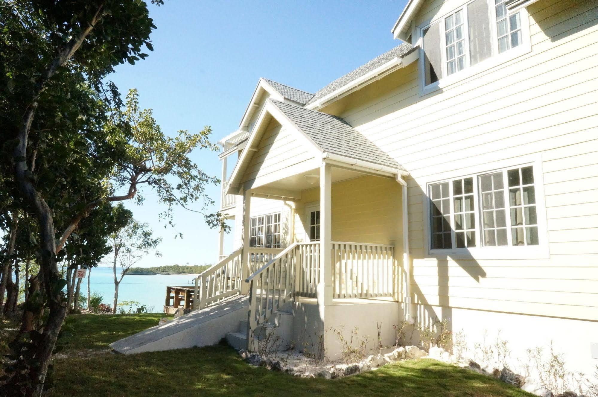 Island Seaside Hotel