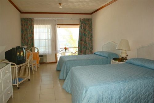 Unique Village 3*