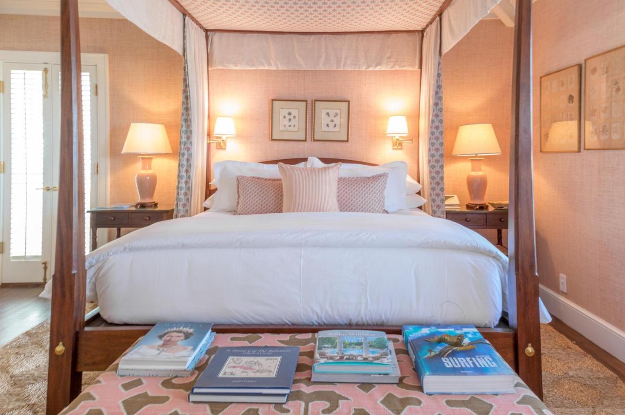 Eleven Bahama House Resort 4*