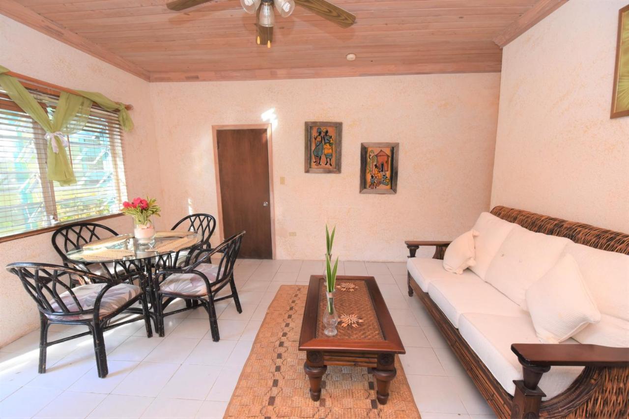 The Sugar Apple Lodge Dunmore Town